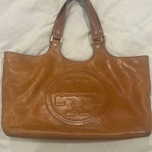 Tory Burch Puse leather